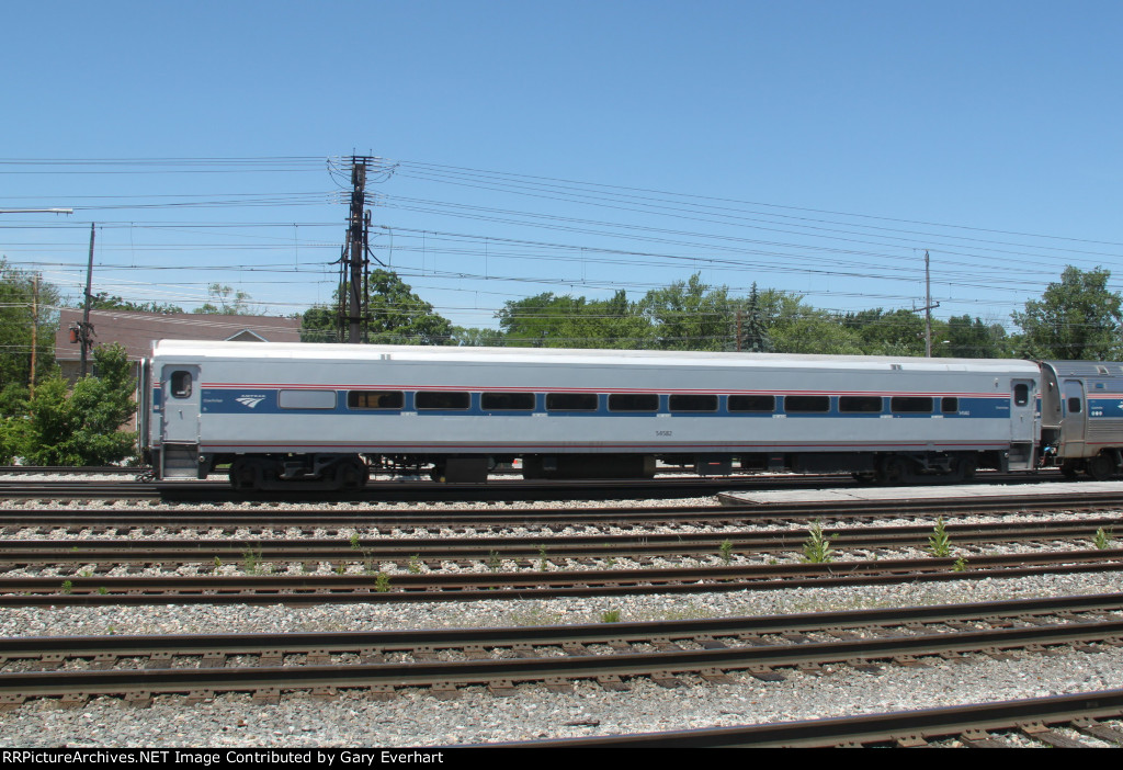 Northbound Amtrak Saluki